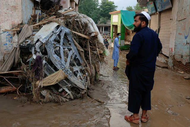 321 people dead in Pakistan as rains spark flash floods